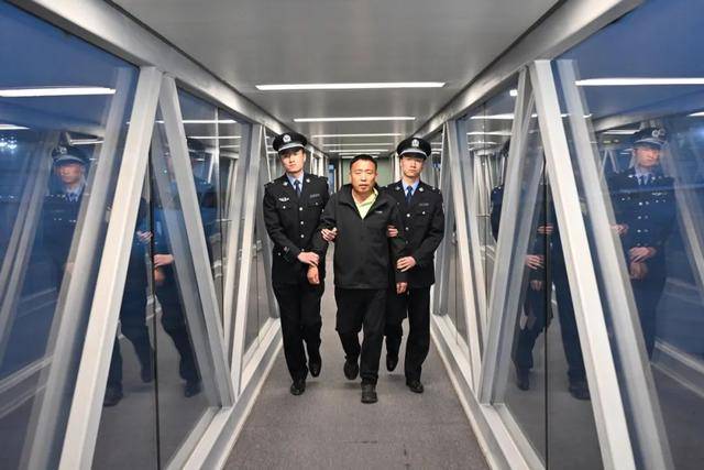 郭柏春，被逮捕！在境外落网，被立案调查当月还在老挝露面