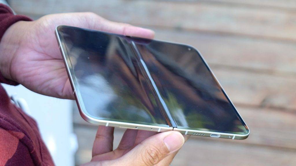 四个「小年」过去，iPhone 总算迎来连续三个「大年」