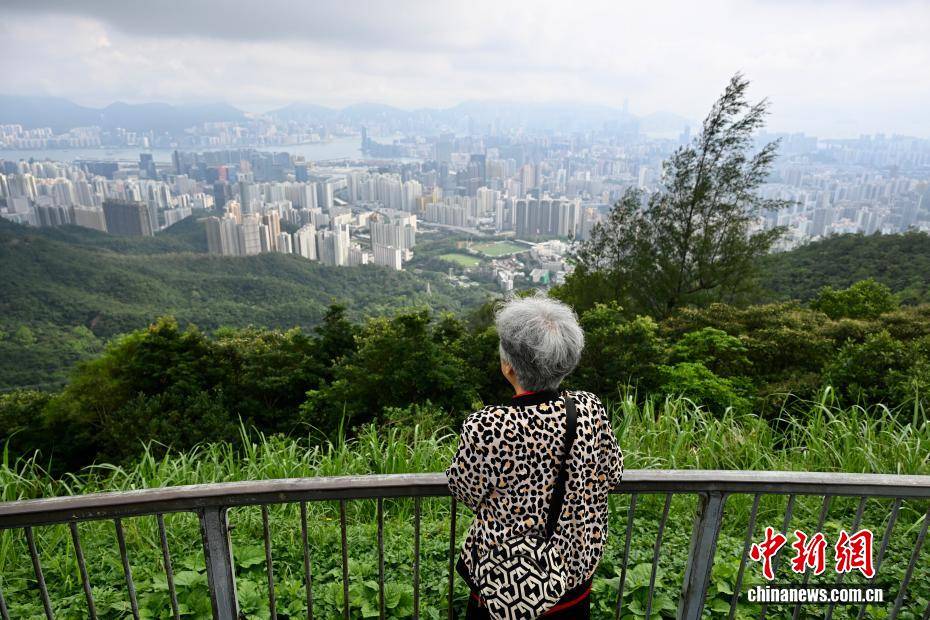 （抗战胜利80周年）探访香港抗战遗迹 铭记烽火香江岁月