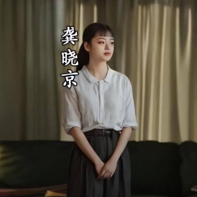 刘强东吃大排档，用塑料大碗喝散装白酒，京圈前女友肠子都悔青了