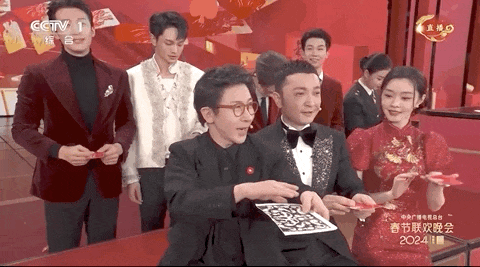 央视主持人尼格买提传来喜讯！