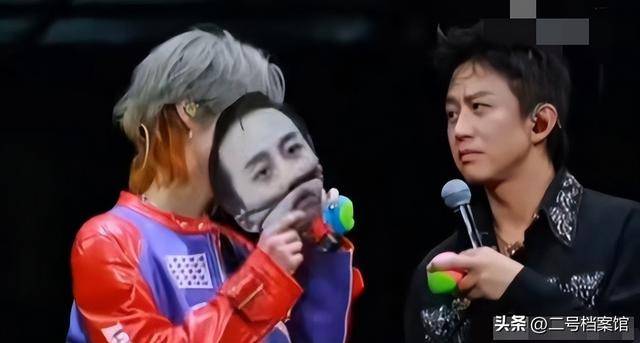 关系藏不住了？鹿晗演唱会喊“老婆好” 和关晓彤的分手传闻见分晓