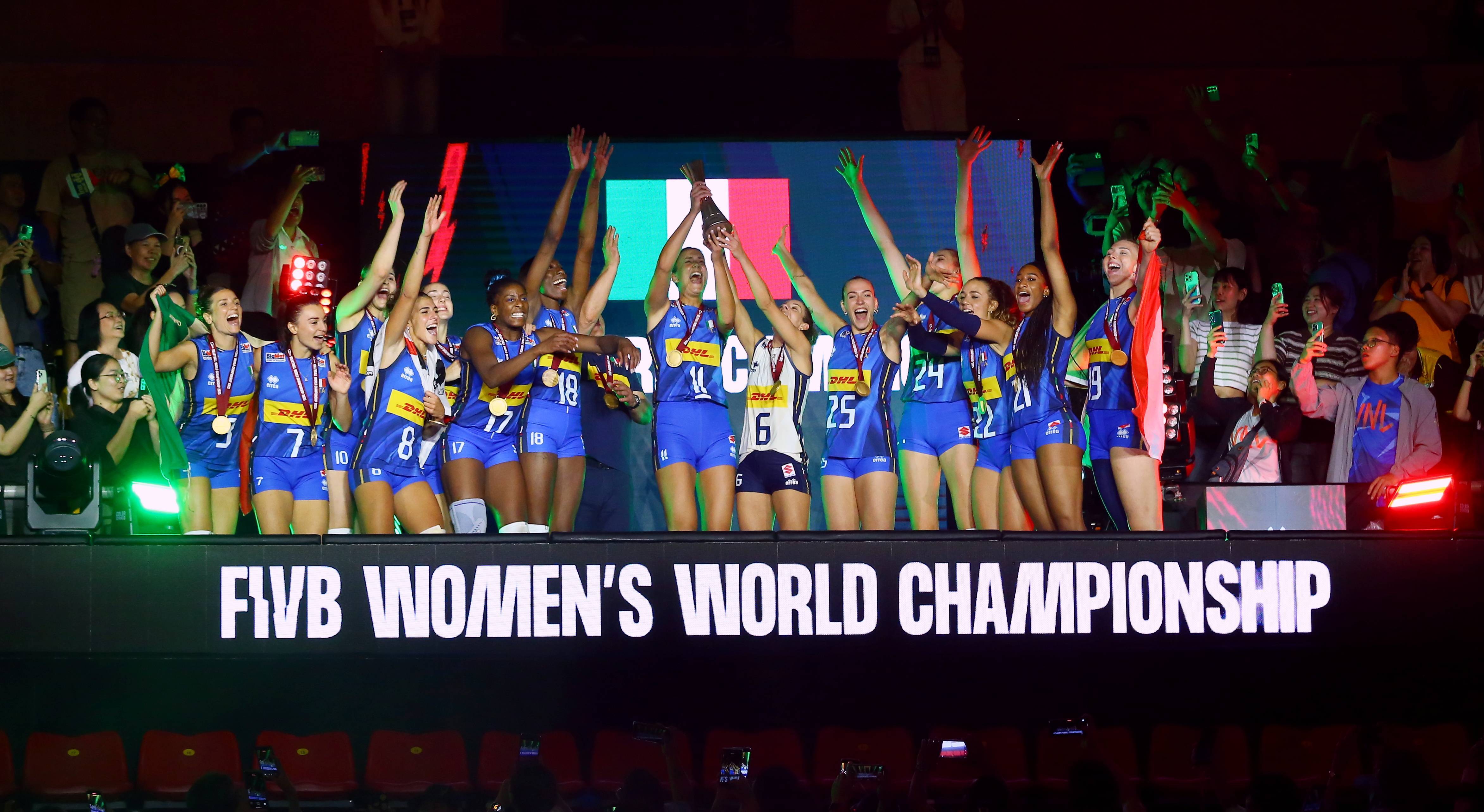 女排世锦赛:意大利队夺冠