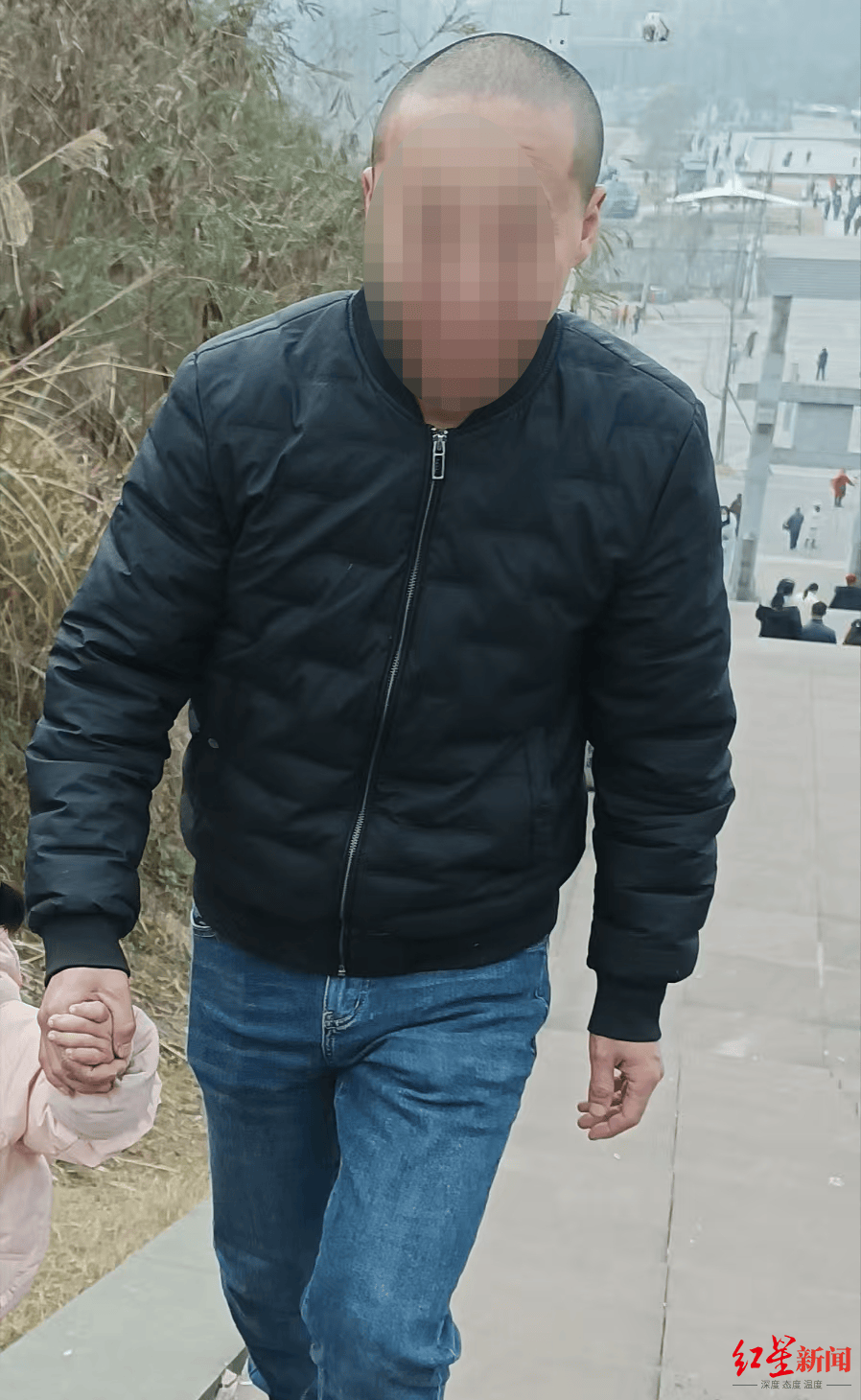 8人被骗“到柬埔寨务工”5人失联 有家属收到消息让准备25万“赎金”,案件正在侦办中 8人被骗“到柬埔寨务工”5人失联 有家属收到消息让准备25万“赎金”,案件正在侦办中