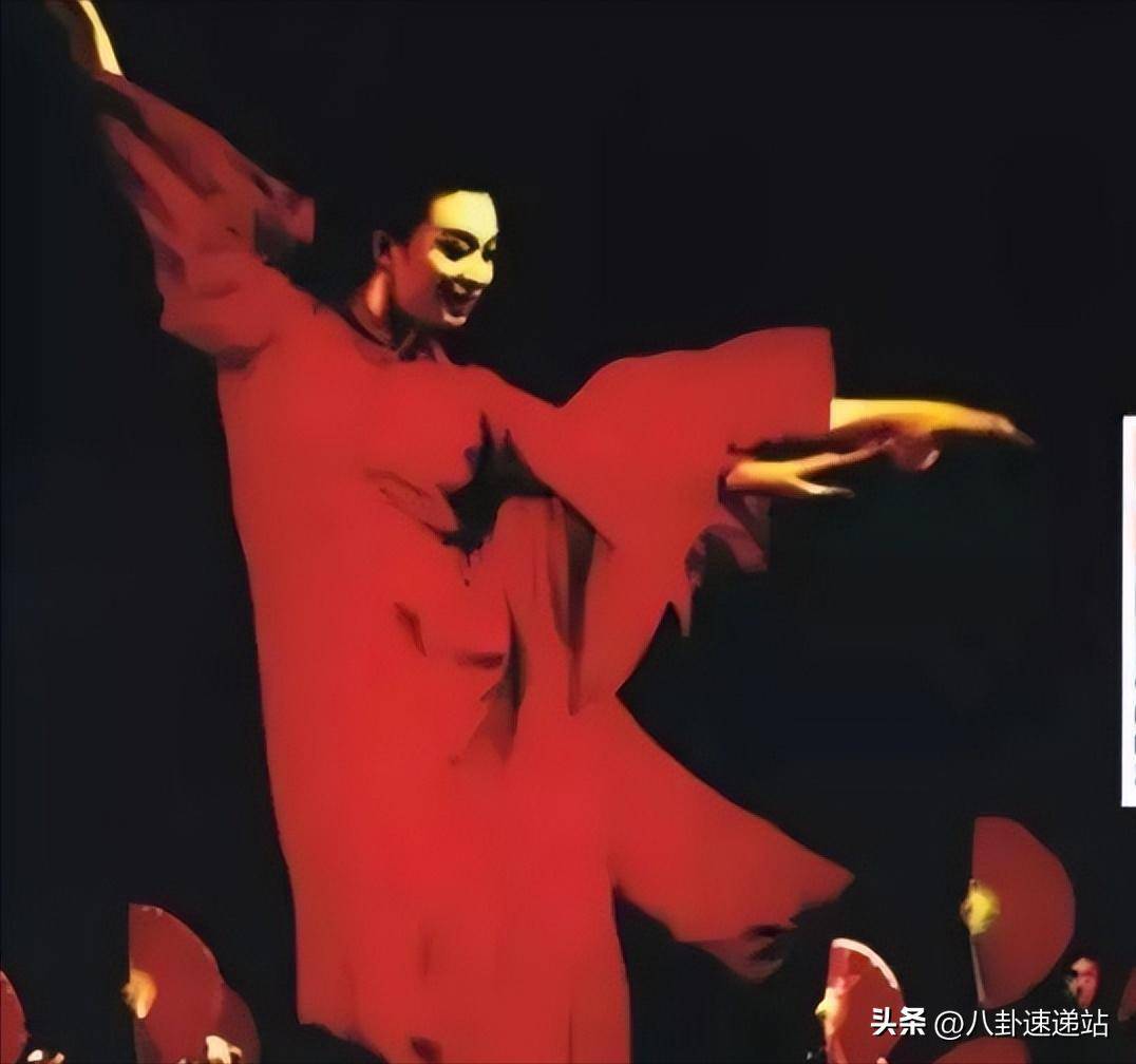面相已变！逃到国外半年多，58岁金星近照曝光，走上了另一条路