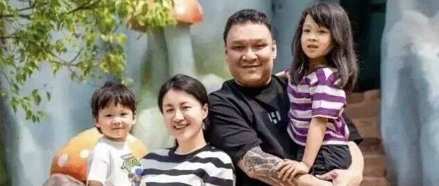 35岁李嘉格官宣离婚：比拥抱门更扎心的，是成年人的底气博弈！_创业_关系_事业