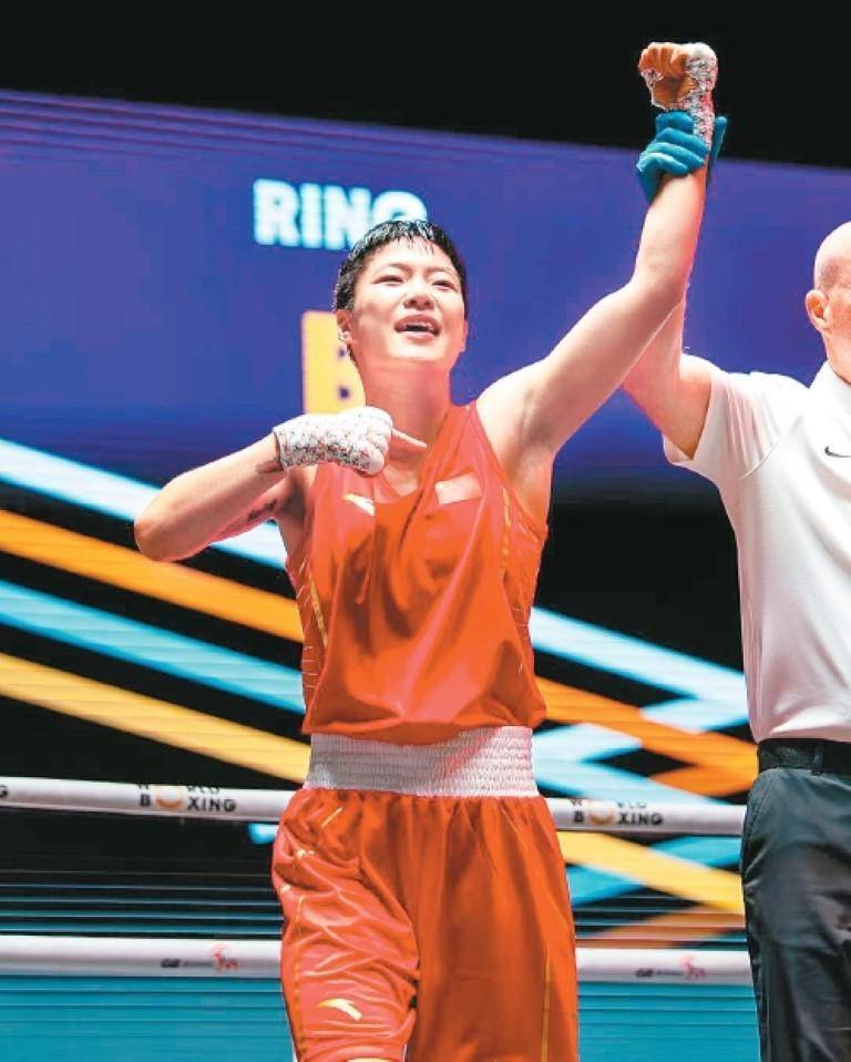陕西拳击新星齐昕宇闪耀2025利物浦世锦赛，勇夺女子50公斤级铜牌