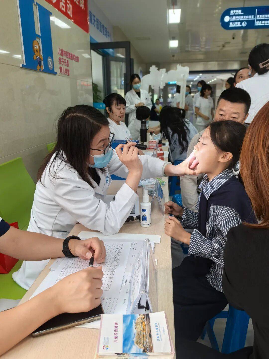 北京大学口腔医院陪诊协助挂号儿童检查耐心安抚,诊疗更配合的简单介绍 北京大学口腔医院陪诊协助挂号儿童检查耐心安抚,诊疗更配合的简单介绍