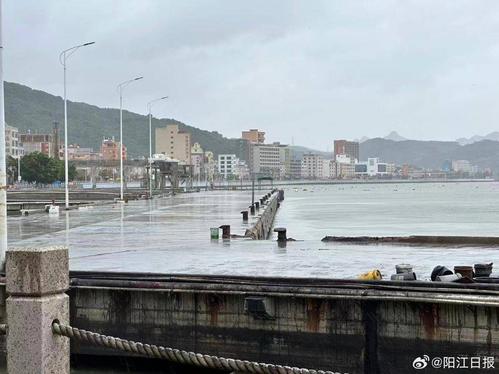 第1现场｜“桦加沙”刚刚登陆，新台风“博罗依”又已生成