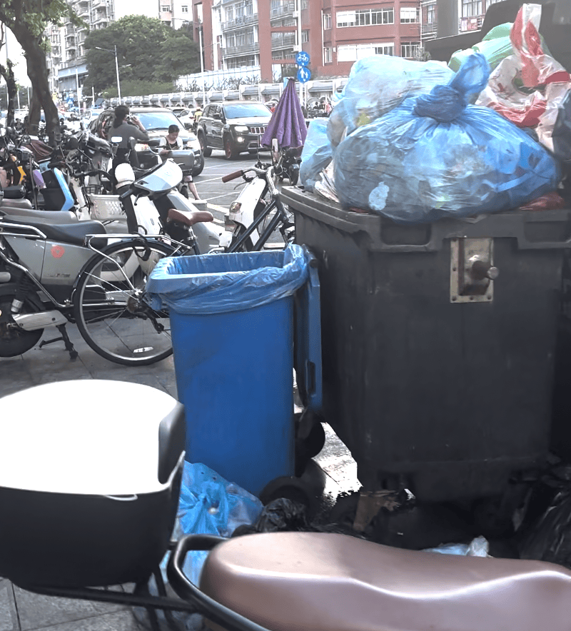 深圳一医院门口被指“举步维艰”！整治后记者实探:仍很堵