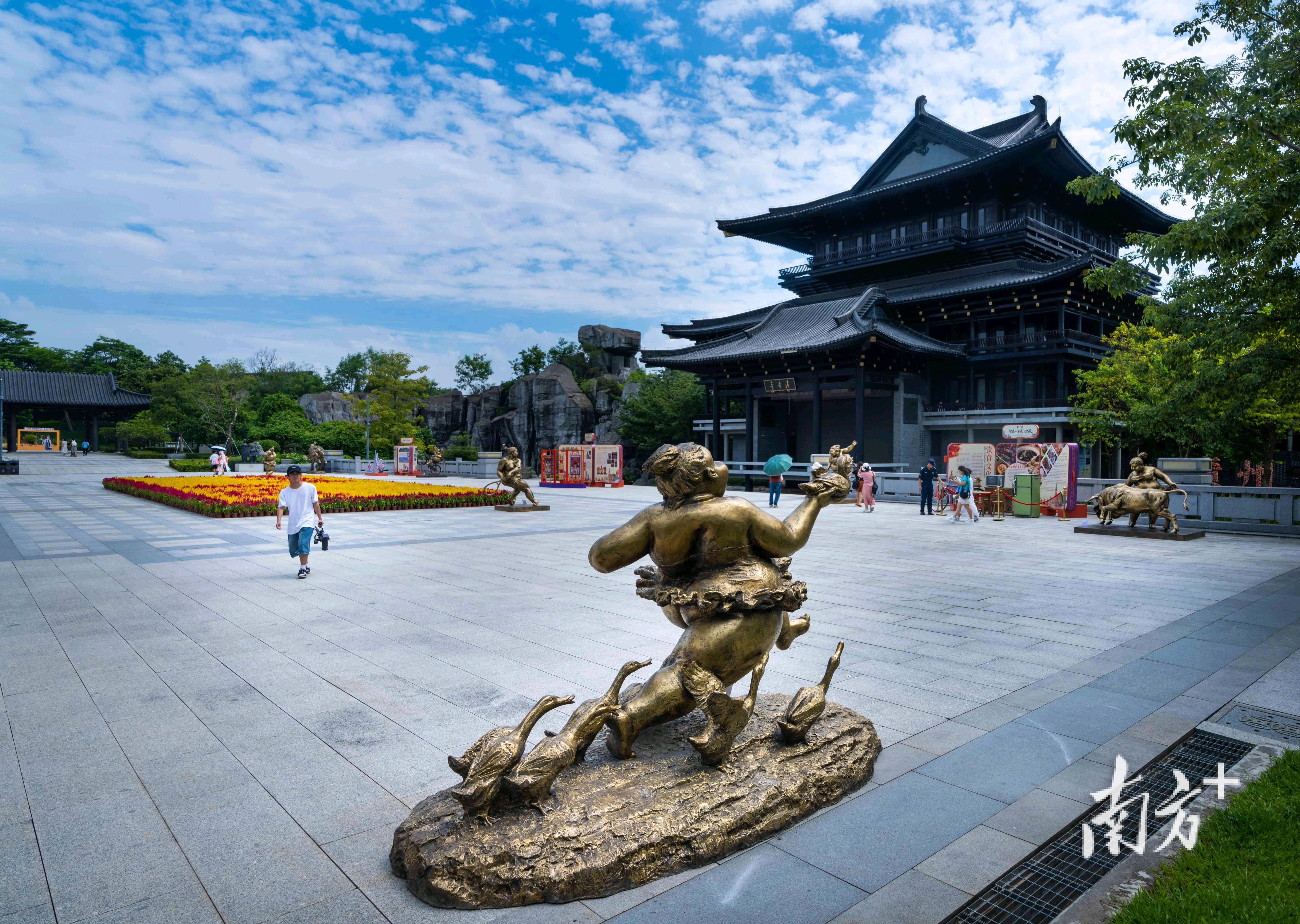 从澜沧江到湄南河，许鸿飞与泰国艺术家共创新作亮相广州市文化馆