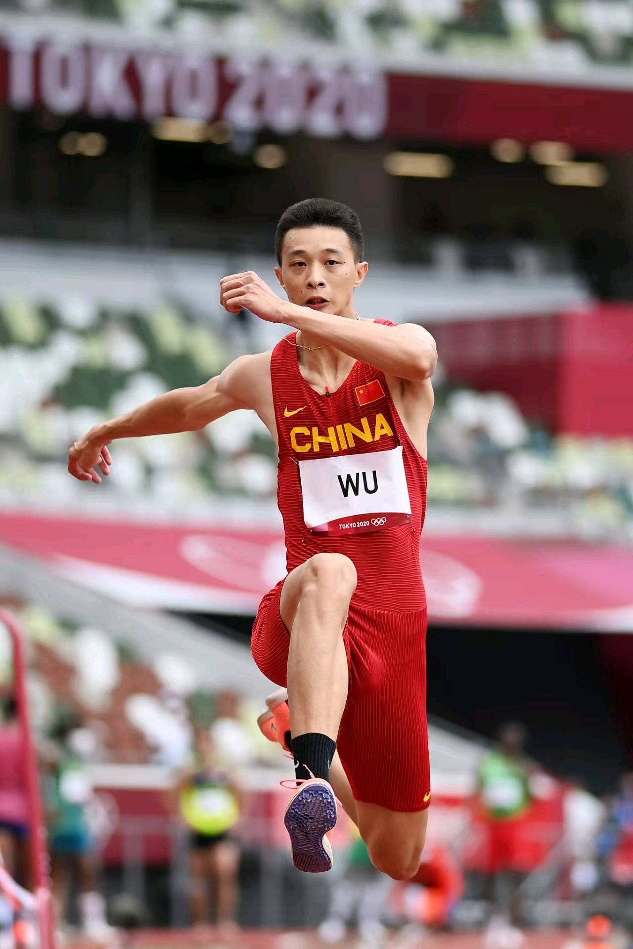 吴瑞庭的追梦路:从东莞大朗“跳”到世界赛场_训练_成绩_跳远