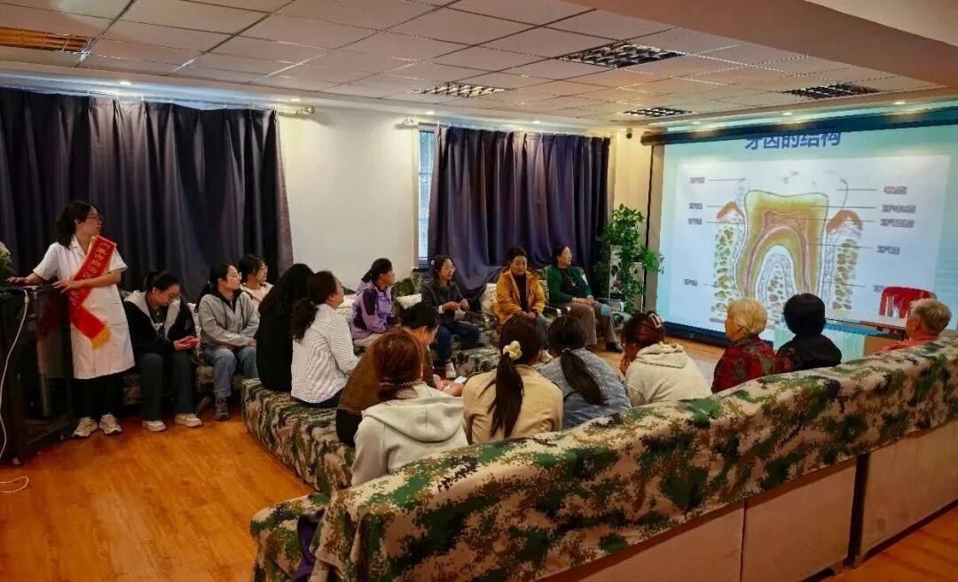 内蒙古自治区口腔医院开展“匠心‘齿’造石榴红 同心共绘健康卷