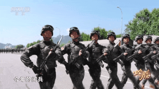 胜利日阅兵专题片《必胜》首次披露：刺刀全开刃