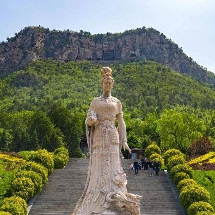 女娲抟土造人，是传说中的上古大神，但为什么很少见到女娲庙？_伏羲_祭祀_祖庙