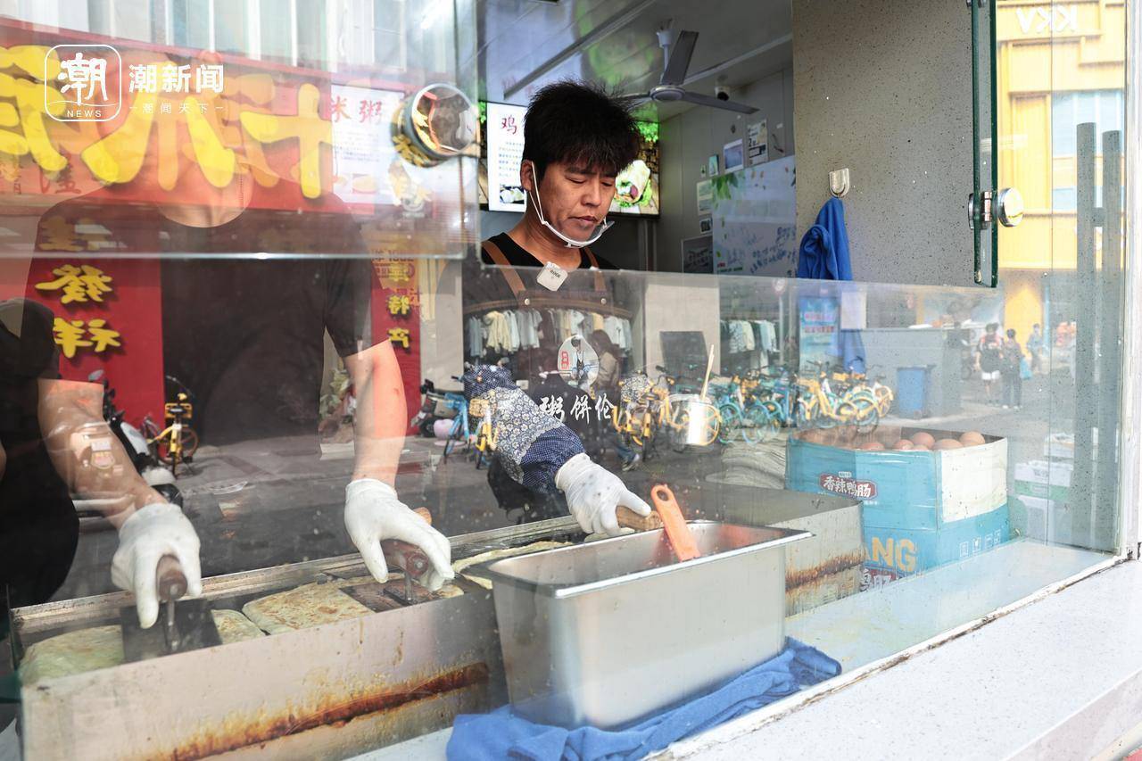 因撞脸周杰伦爆火的“粥饼伦”如今怎样了？当流量退去，他说……