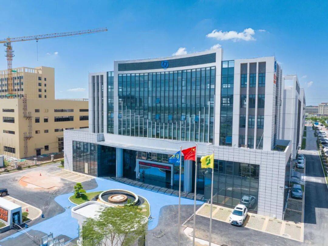 订单排至明年！金湾大厂，征服世界巨头…