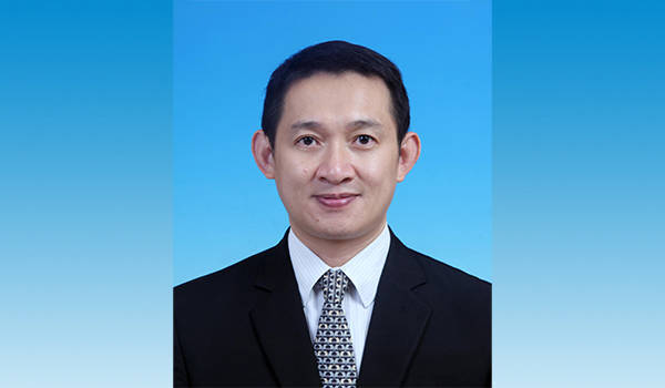 海南省医保局局长周俊转任省农业农村厅党组书记