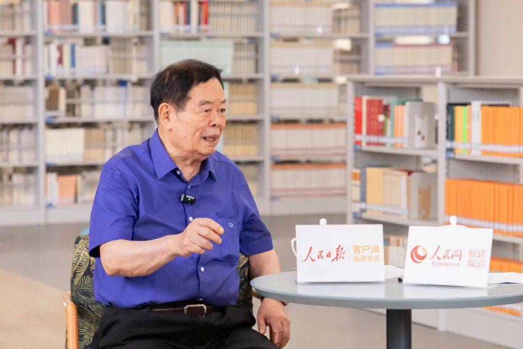 人民日报专访曹德旺：民营企业家应当有抱负、有责任、有胸怀、有境界