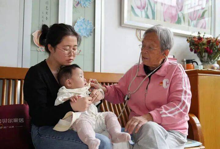“每一位妇女都是时代的书写人、追梦的奋斗者”