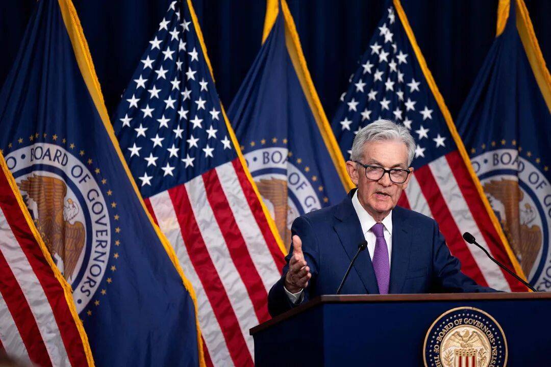 特朗普最新表态，美财长：确保发军饷，停发其他公务员工资！美公务员：没钱加油，付不起托儿费！美股巨震，英伟达市值蒸发2000亿美元