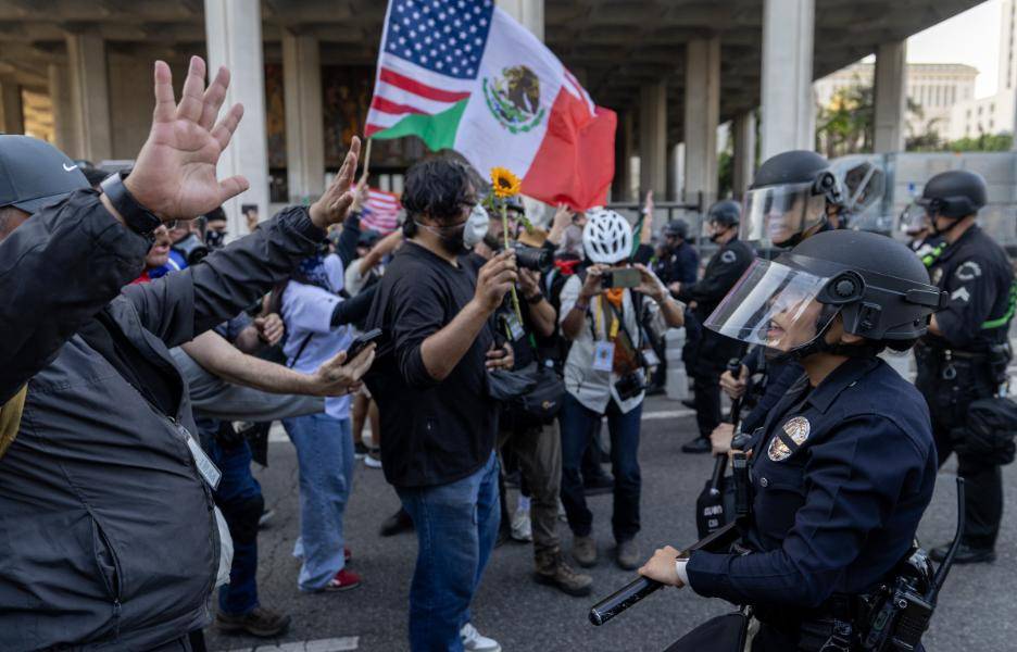 原创
            突发特讯！美国洛杉矶宣布进入紧急状态，引发全球高度关注-祁梦博客