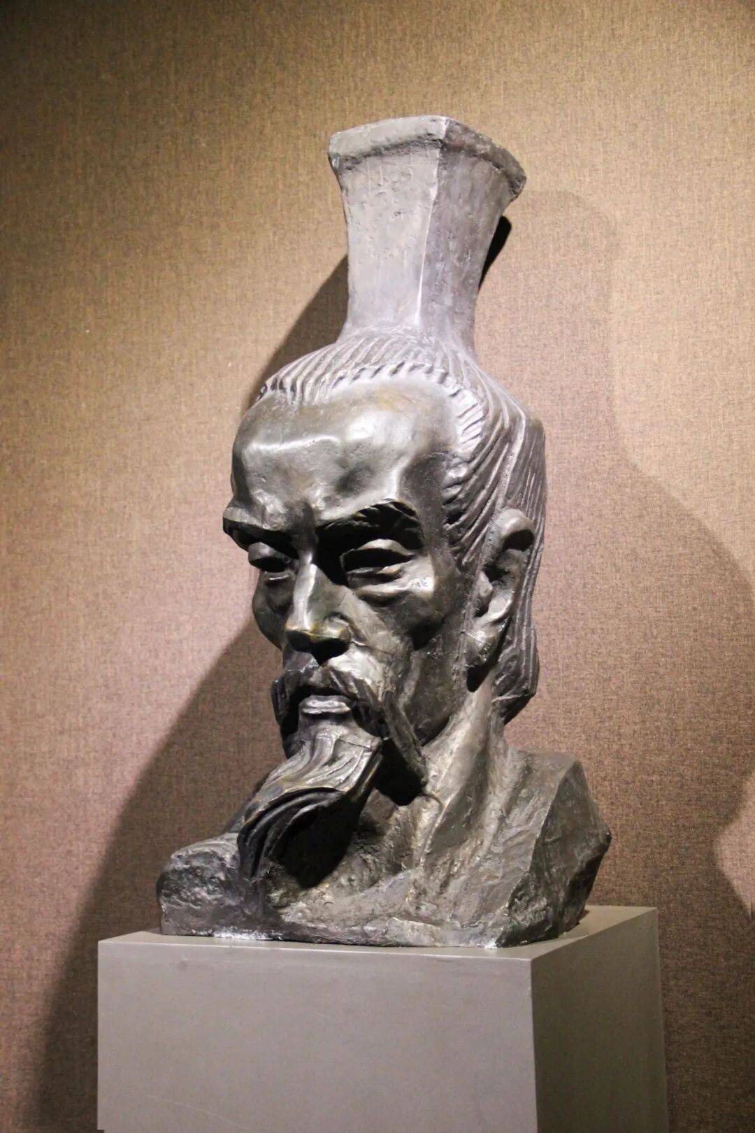 “扎根人民60年——湖北省美术院艺术展”在中国美术馆举办