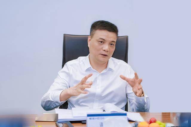 中国建筑卫生陶瓷协会执行会长,恒洁集团董事长谢伟藩先生表示,恒洁