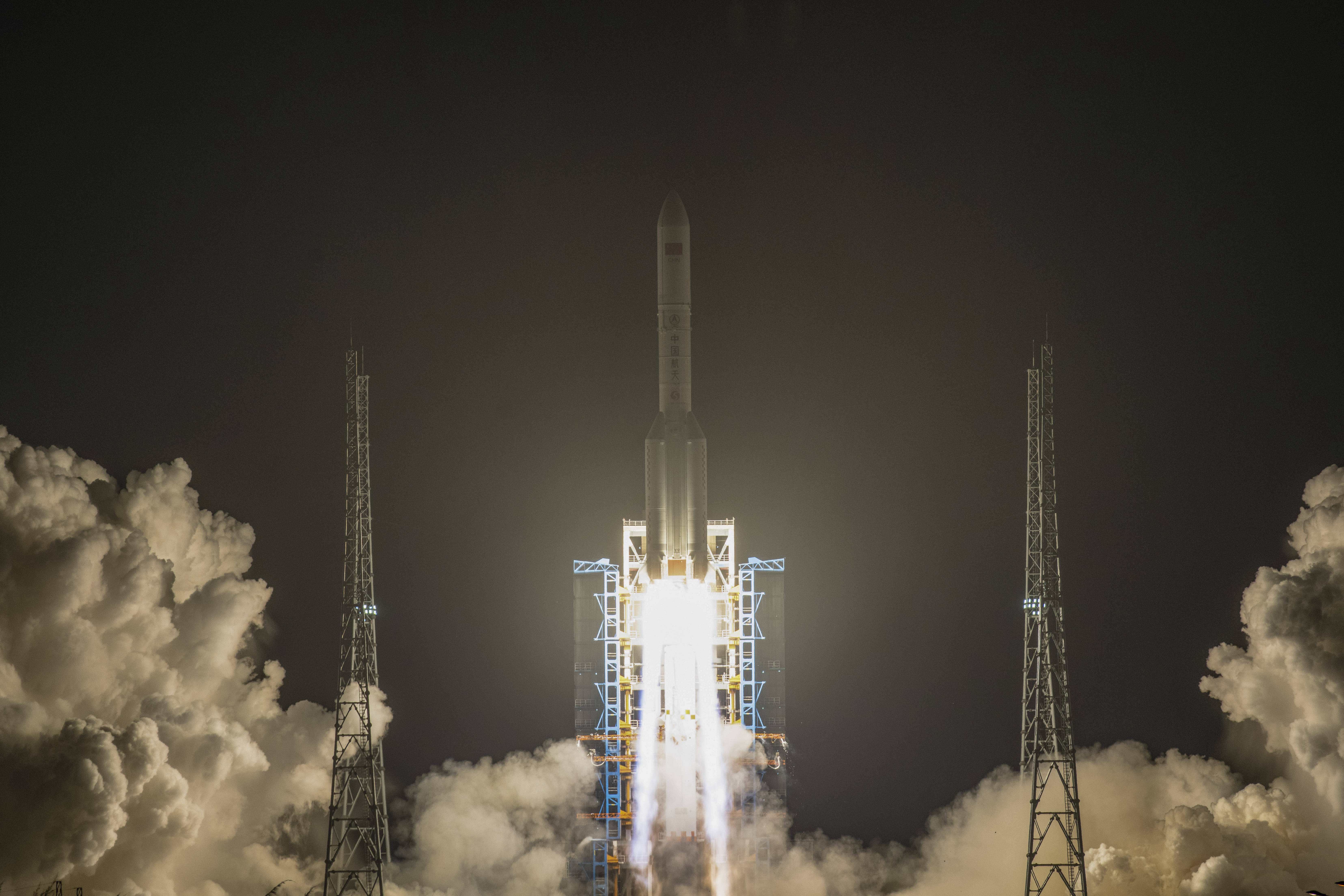 我国成功发射通信技术试验卫星二十号