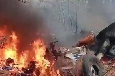 肯尼亚道路交通部：失事飞机上共有11人 全部遇难