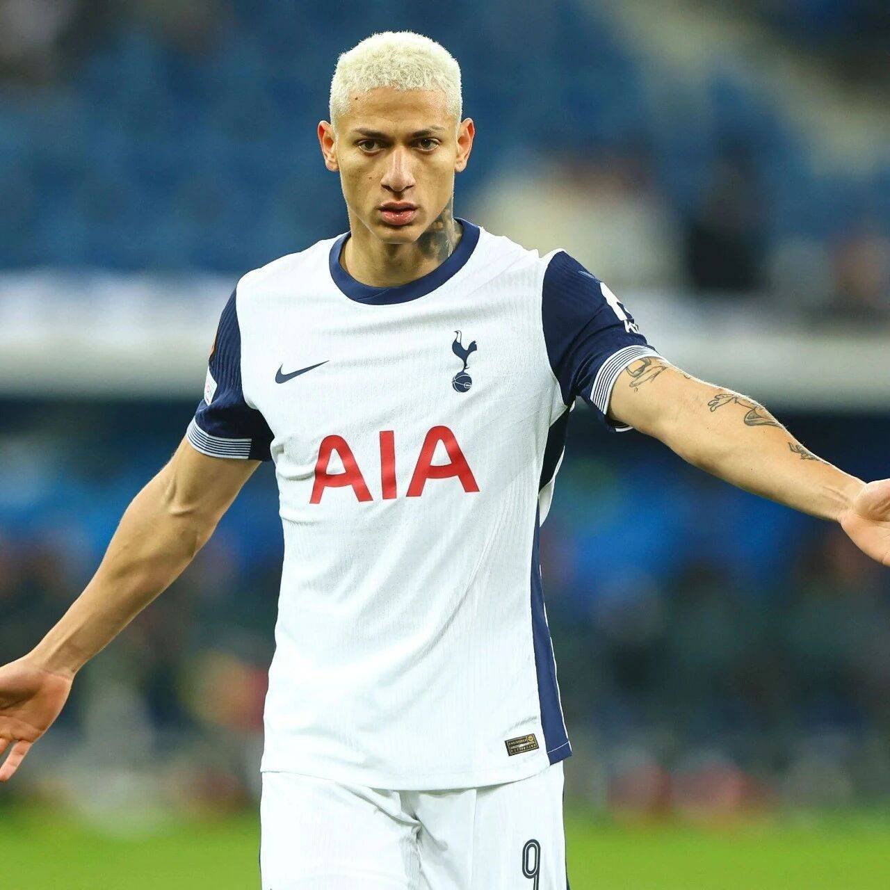 里沙利松渴望冬窗回归埃弗顿,热刺有意波尔图中锋阿格霍瓦