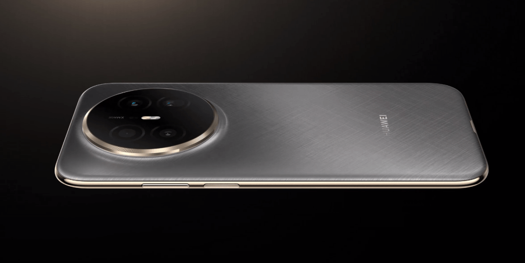 华为刚出了一台Mate 70 Air,但我觉得它没那么 Air。。。