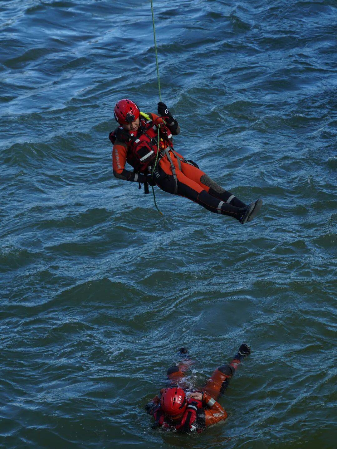 央视《新闻联播》报道云南昭通城市内涝水域救援演练