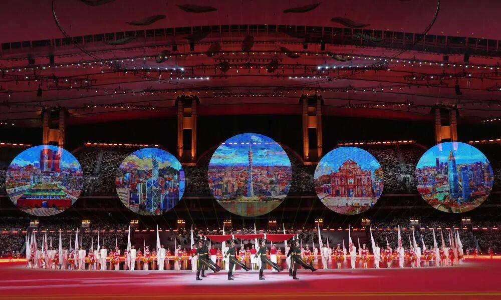 张张精彩！新华社出图