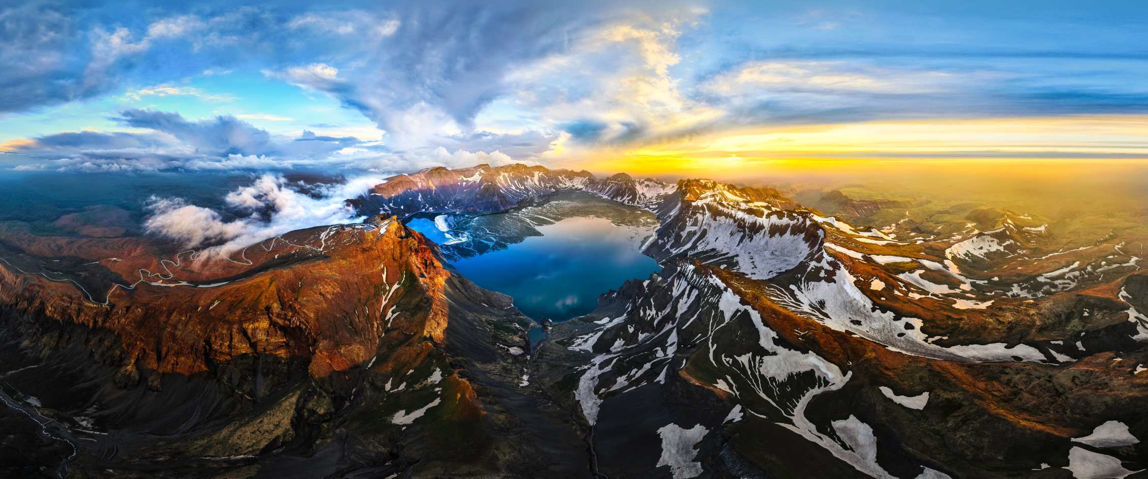 长白山新雪季启幕 邀全球游客共赴"粉雪之约"