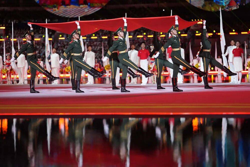 张张精彩！新华社出图