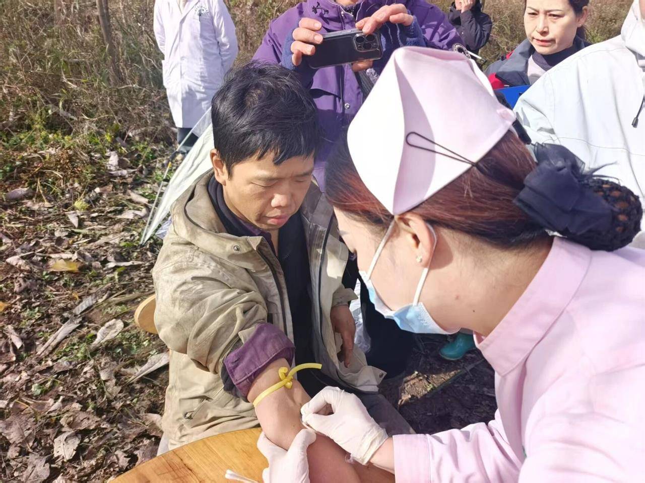 张家界七星山荒野求生选手体检结果出炉,5名选手血钾超标,3天后复查