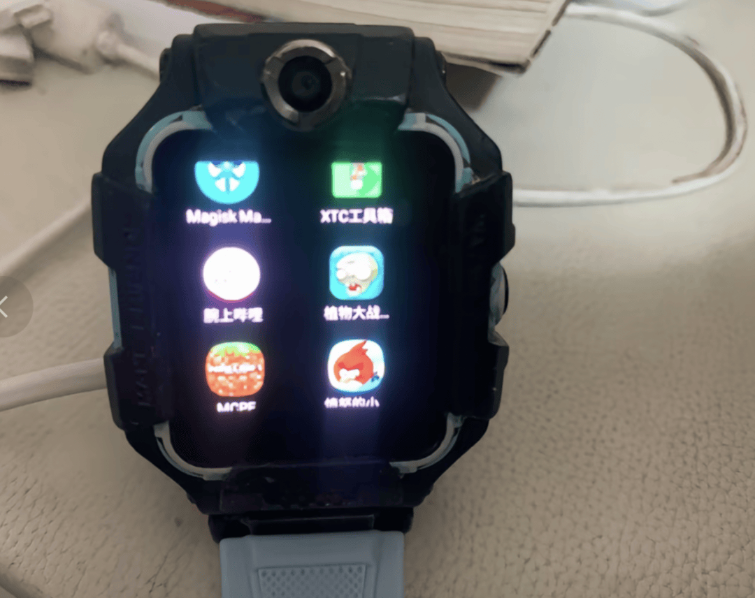 小天才手表背后的隐秘黑市 千元卖号、百元破解、45元装游戏(图8)