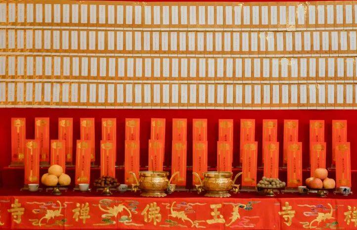 死人排位供在寺庙能超度吗-人死后在寺庙摆牌位是什么意思