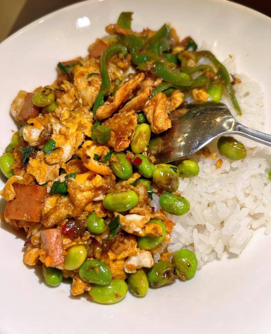 家里有青豆的做道青豆炒蛋清甜入味配饭超好吃