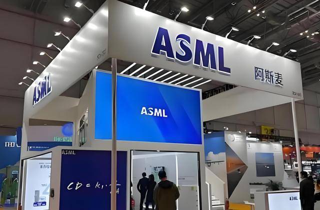 原创             为何俄罗斯不担心芯片、光刻机断供？除了中国，其他国家都不担心