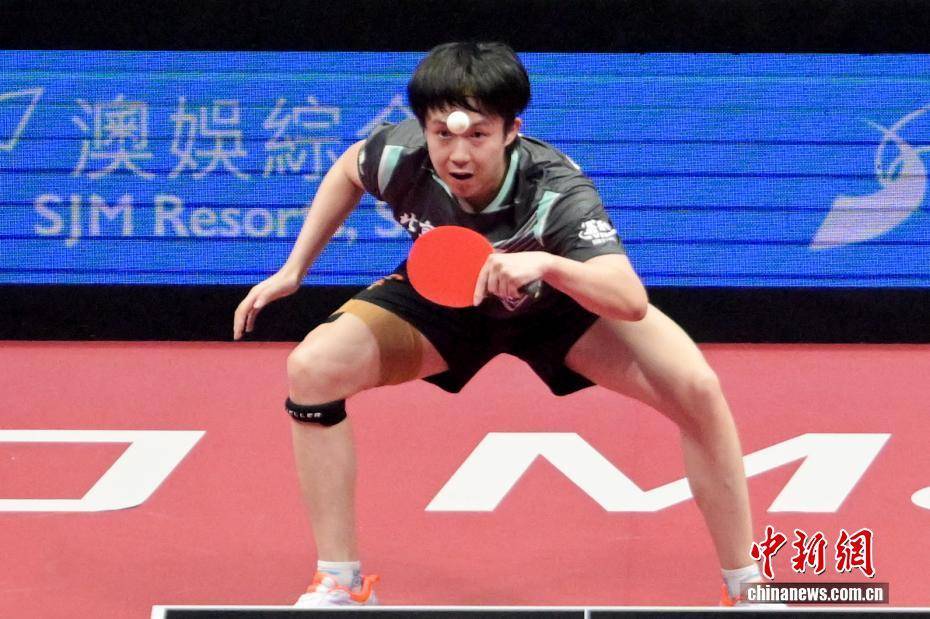 王楚钦夺得全运会乒乓球男子单打铜牌