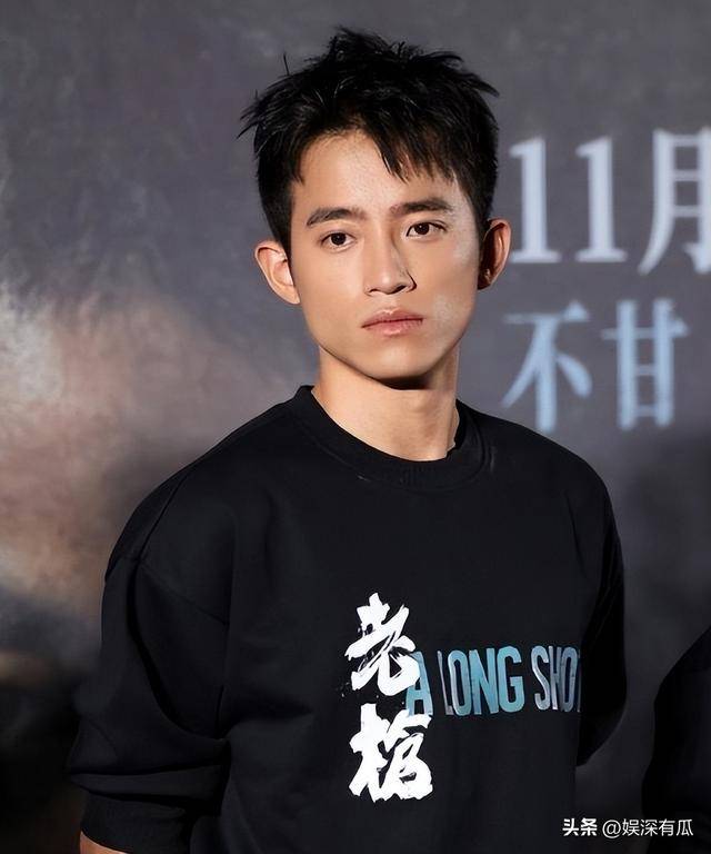 易烊千玺宿舍四人现状:两位提名金鸡奖,一位考编制,一位转短剧