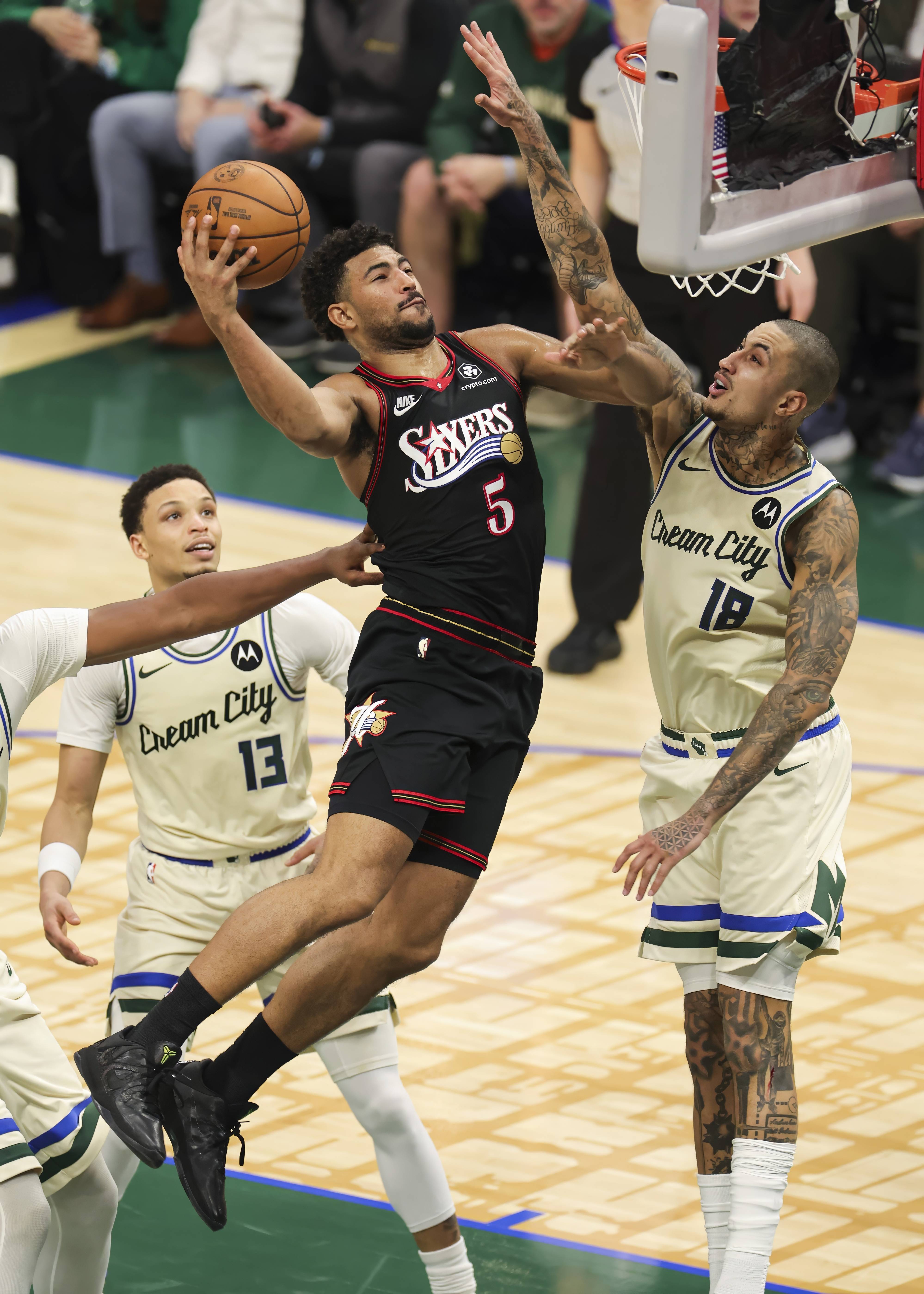 —nba常规赛76人胜雄鹿