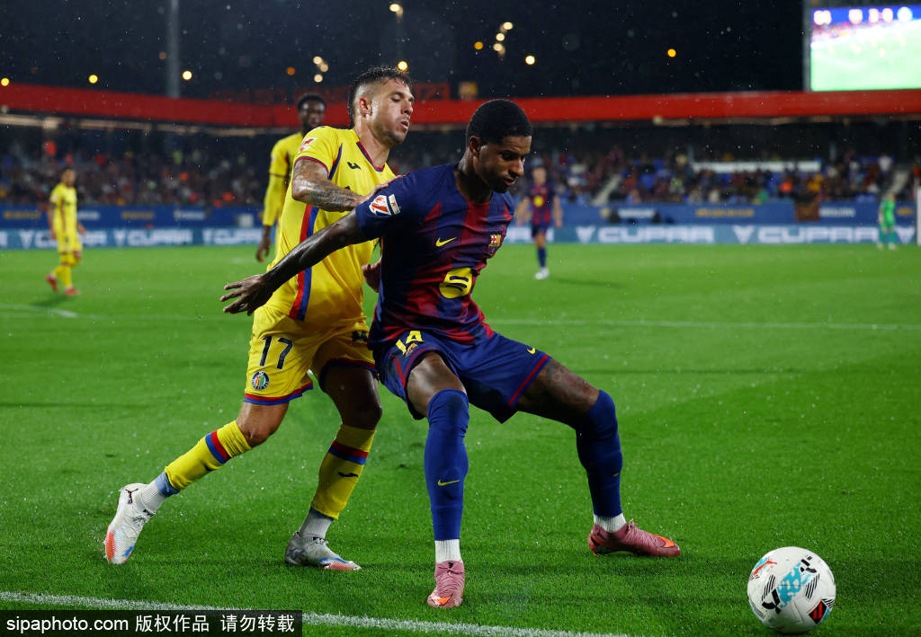 西甲彩经：巴萨全取三分，黄潜主场可信