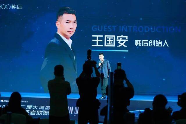 卖掉300套房,还清15亿:广东"老赖"老板,在员工面前崩溃大哭