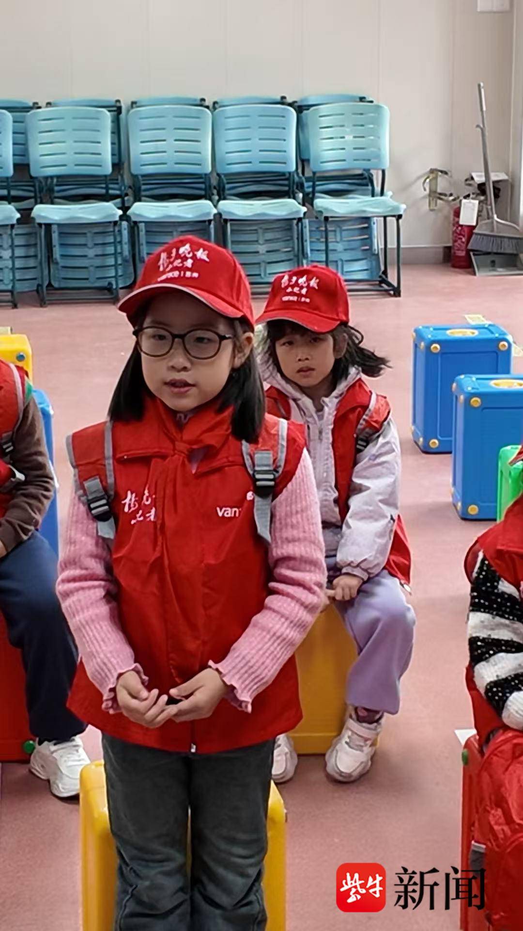 解锁"小记者"技能包!扬子晚报小记者新闻采写课走进平直实验小学校