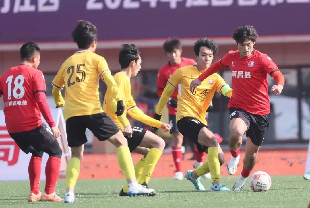 “绿茵场再燃战火！2025江西省城市足球联