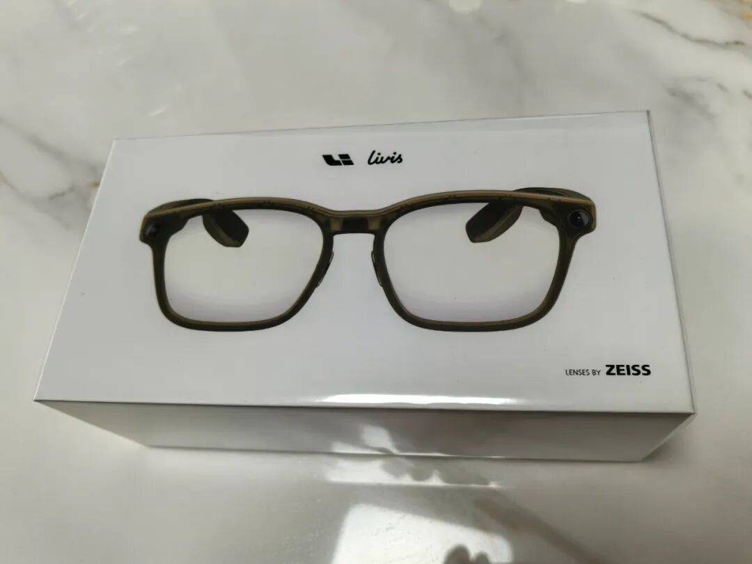 别吹了，AI眼镜没那么神