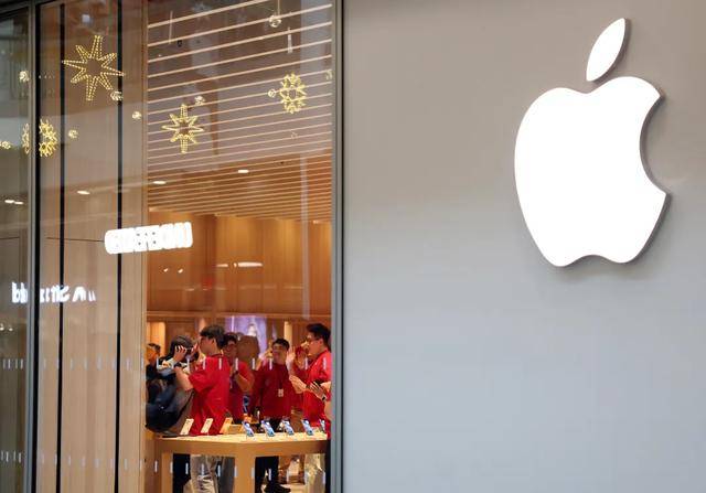 原创             开售不到3个月，苹果手机的价格撑不住了